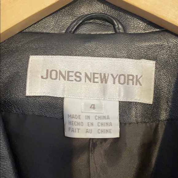 Leather jacket - Picture 2 of 5